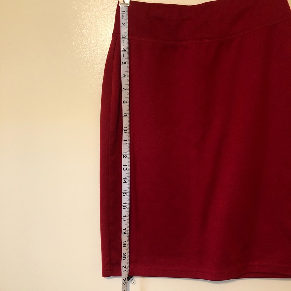 Skirt - Picture 2 of 5